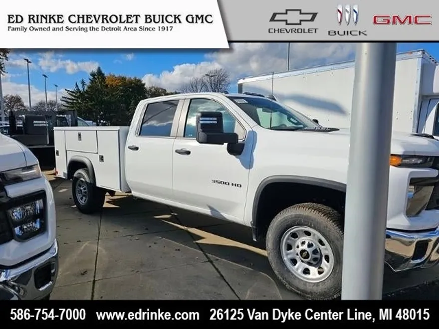 2024 Chevrolet Silverado 3500HD photo 1