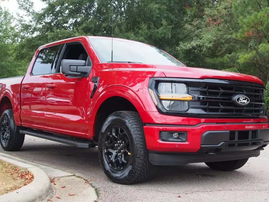 2025 Ford F-150 XLT photo 1