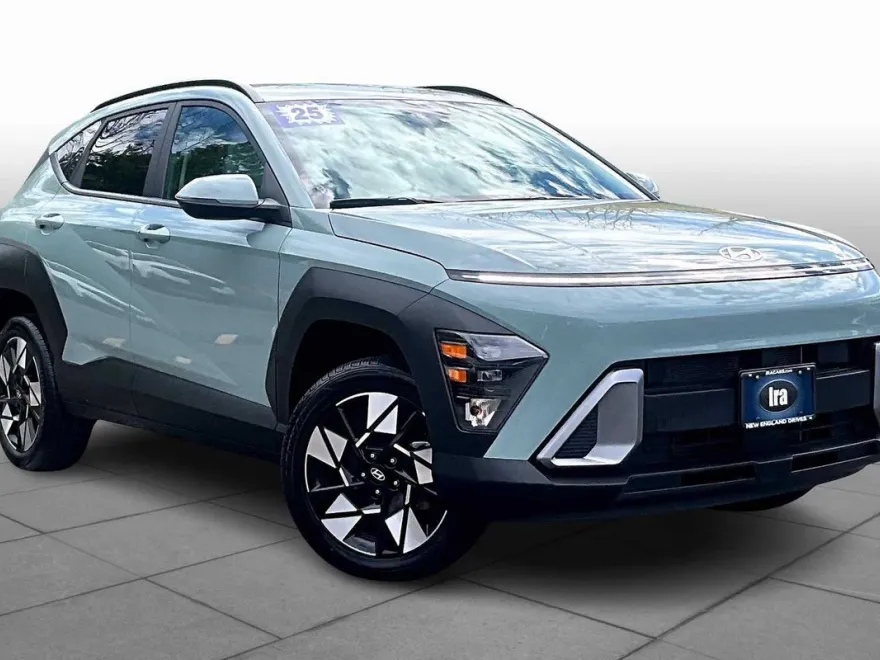 2025 Hyundai Kona SEL photo 1