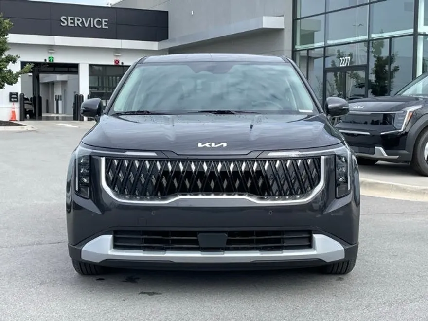 2026 Kia Carnival LXS photo 1