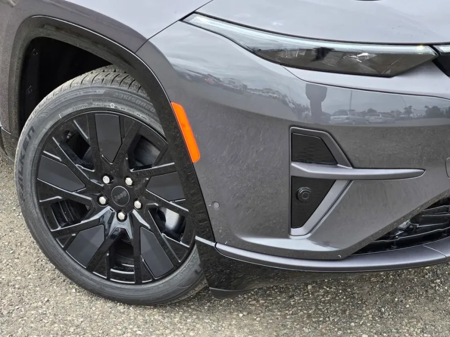 2025 Jeep Wagoneer S Launch Edition photo 1
