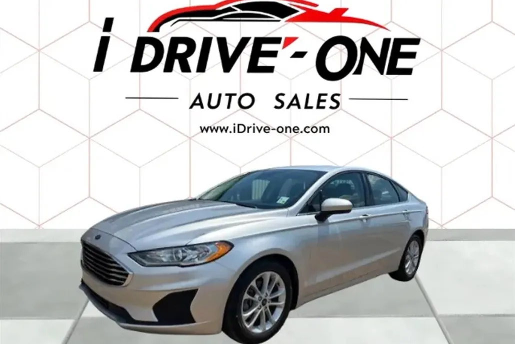 2019 Ford Fusion SE photo 1