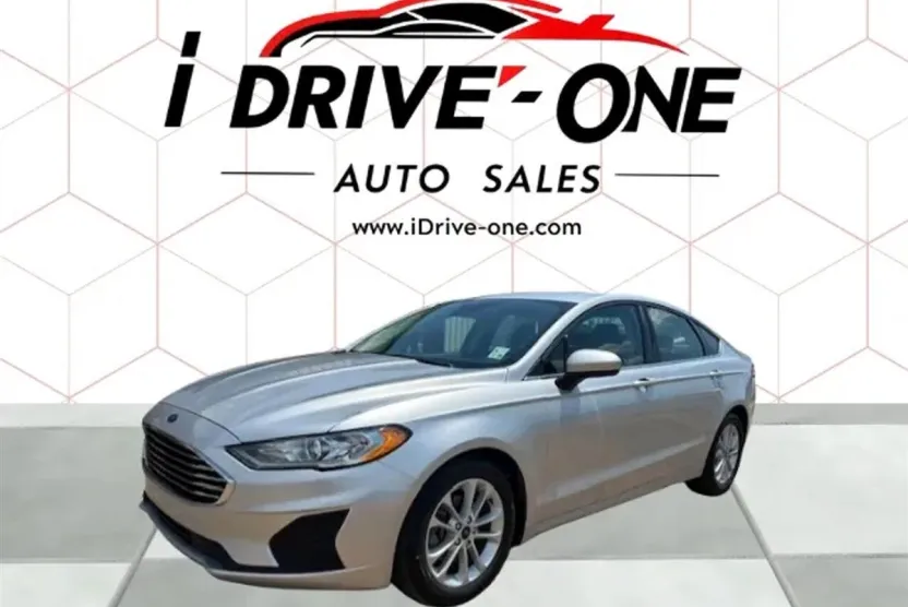 2019 Ford Fusion SE photo 1
