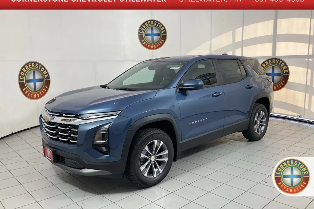 2026 Chevrolet Equinox LT photo 1