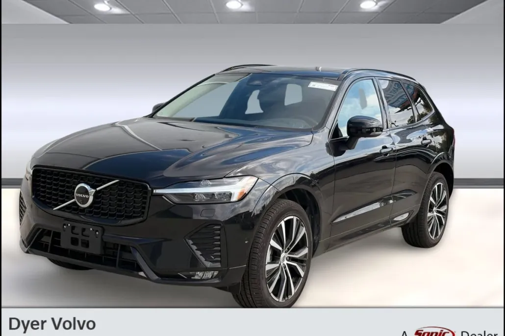 2025 Volvo XC60 Plus photo 1
