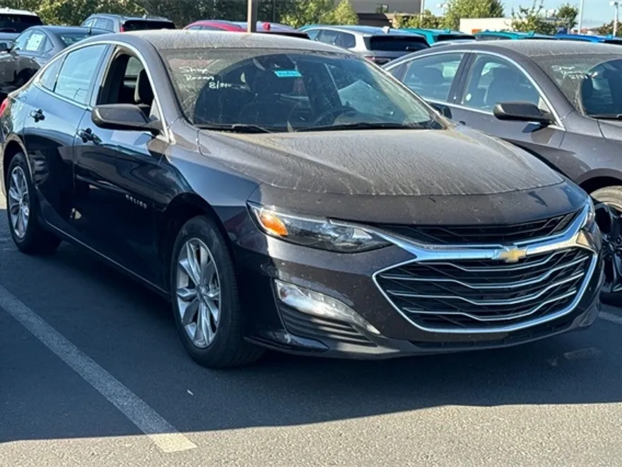 2023 Chevrolet Malibu 1LT photo 1