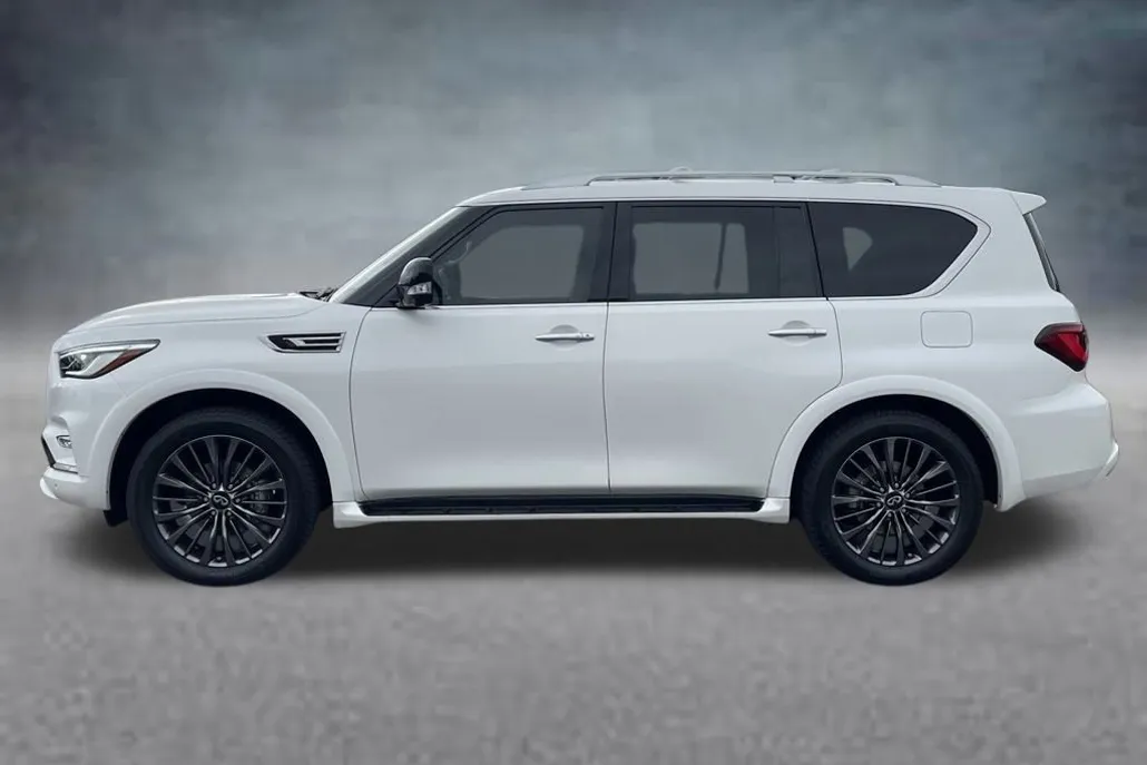 2021 Infiniti QX80 Premium Select photo 1