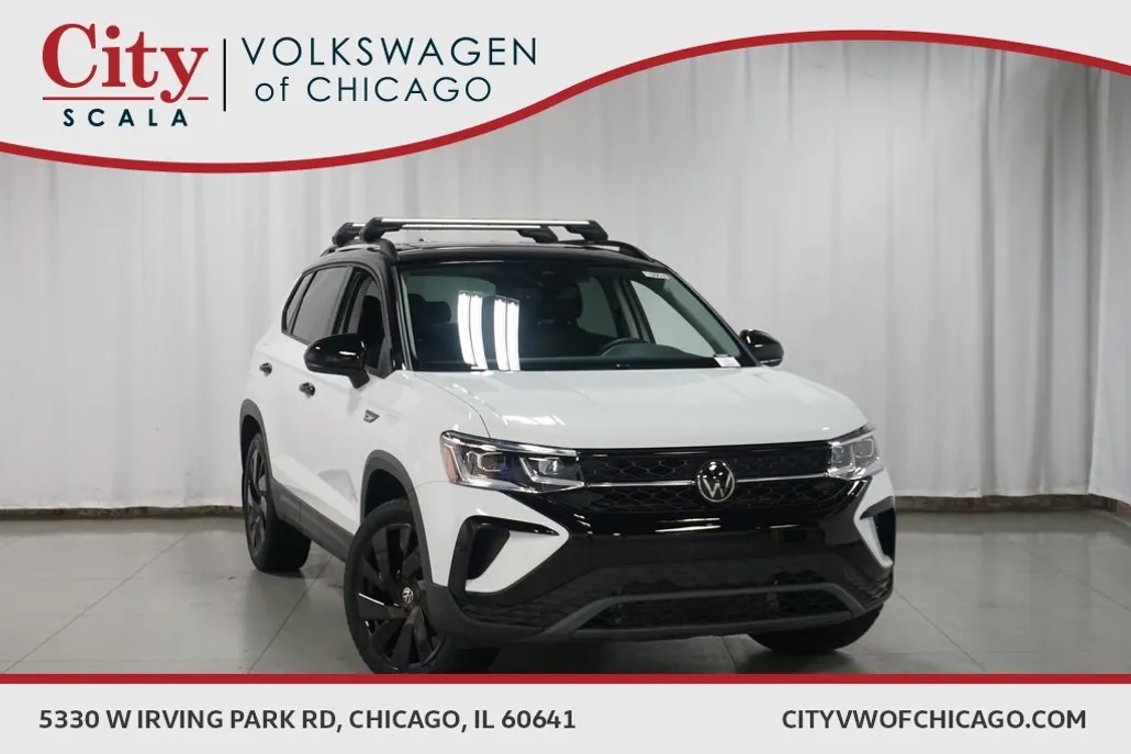 2024 Volkswagen Taos SE photo 1