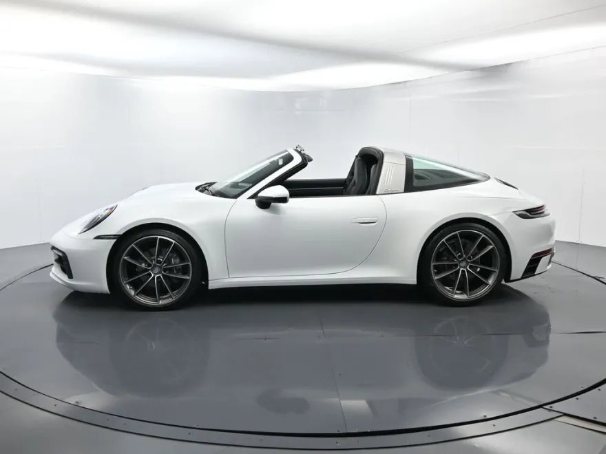 2022 Porsche 911 Targa 4 photo 1