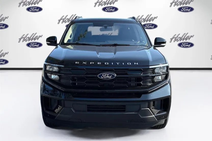 2025 Ford Expedition photo 1