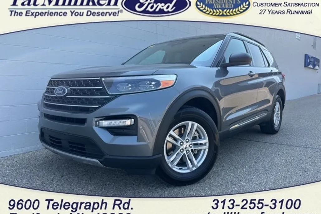 2023 Ford Explorer XLT photo 1
