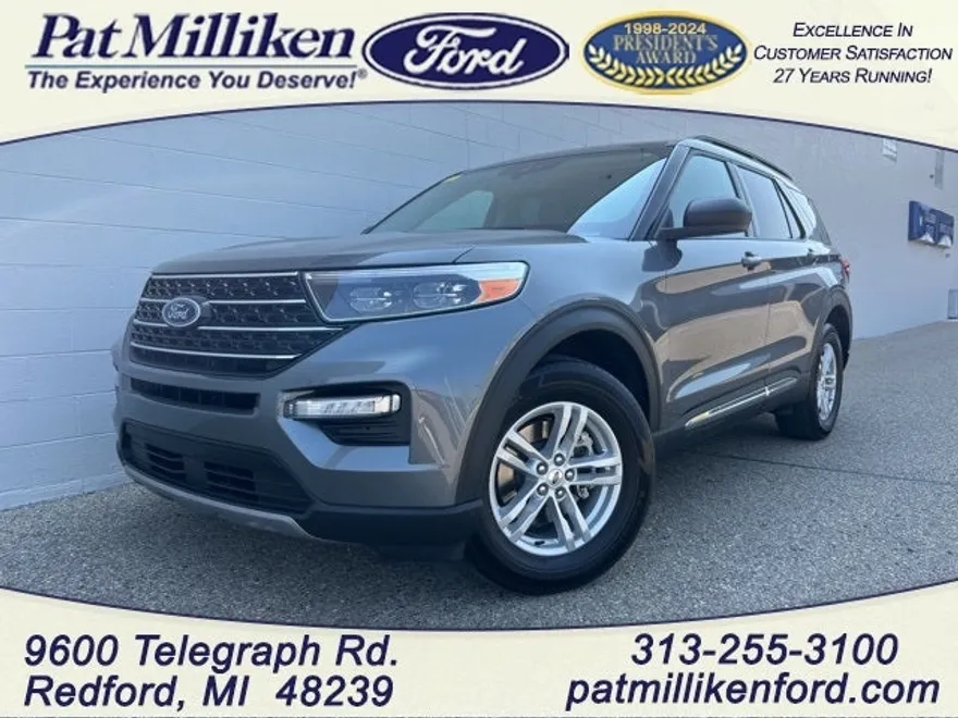 2023 Ford Explorer XLT photo 1
