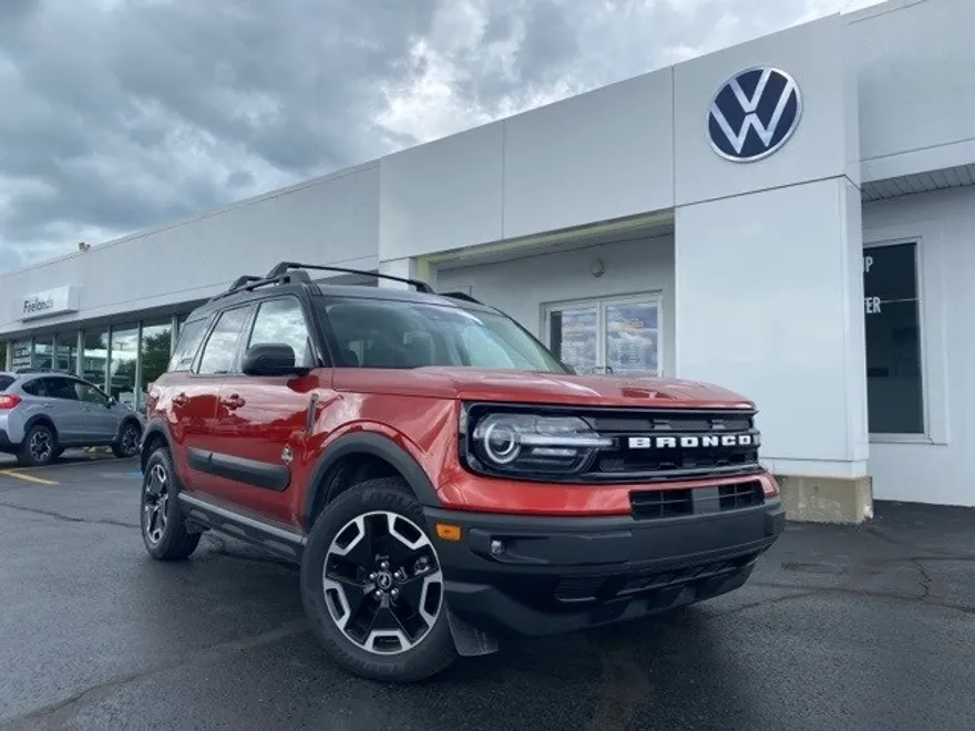 2022 Ford Bronco Sport Outer Banks photo 1