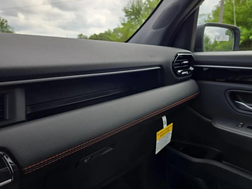 2025 Honda Pilot Sport photo 1