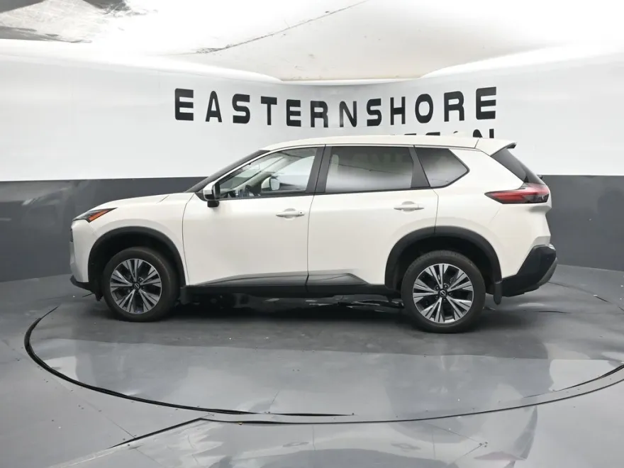 2023 Nissan Rogue SV photo 1