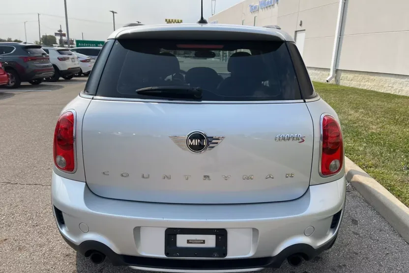 2015 Mini Countryman S ALL4 photo 1