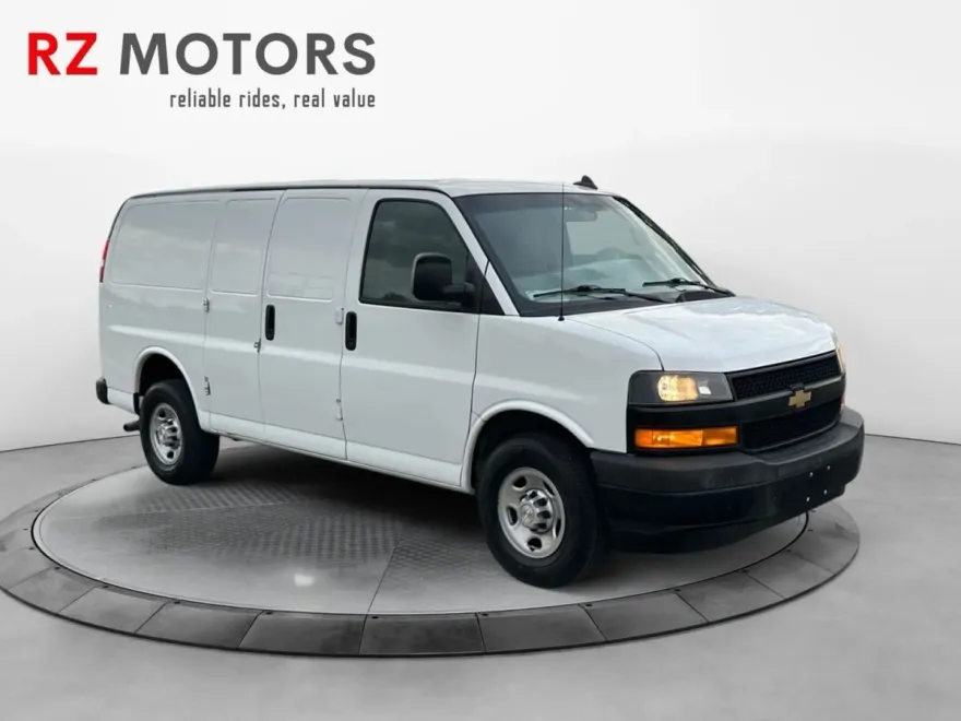 2020 Chevrolet Express 3500 Cargo Van photo 1
