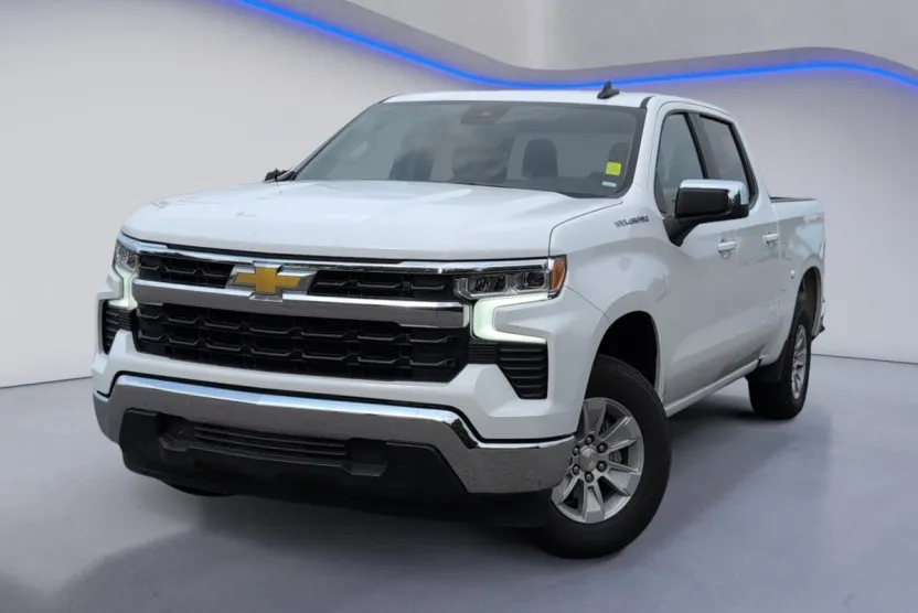 2025 Chevrolet Silverado 1500 LT photo 1