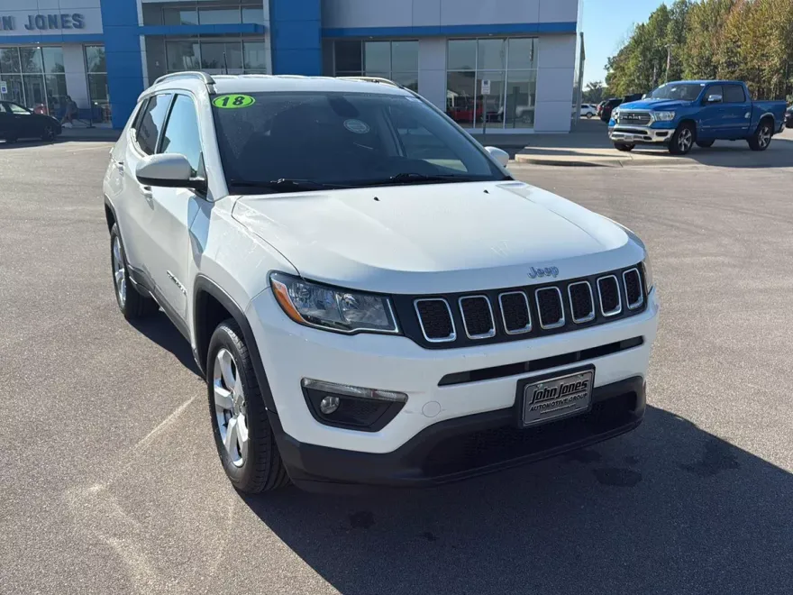 2018 Jeep Compass Latitude photo 1