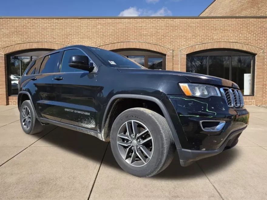 2018 Jeep Grand Cherokee Laredo E photo 1