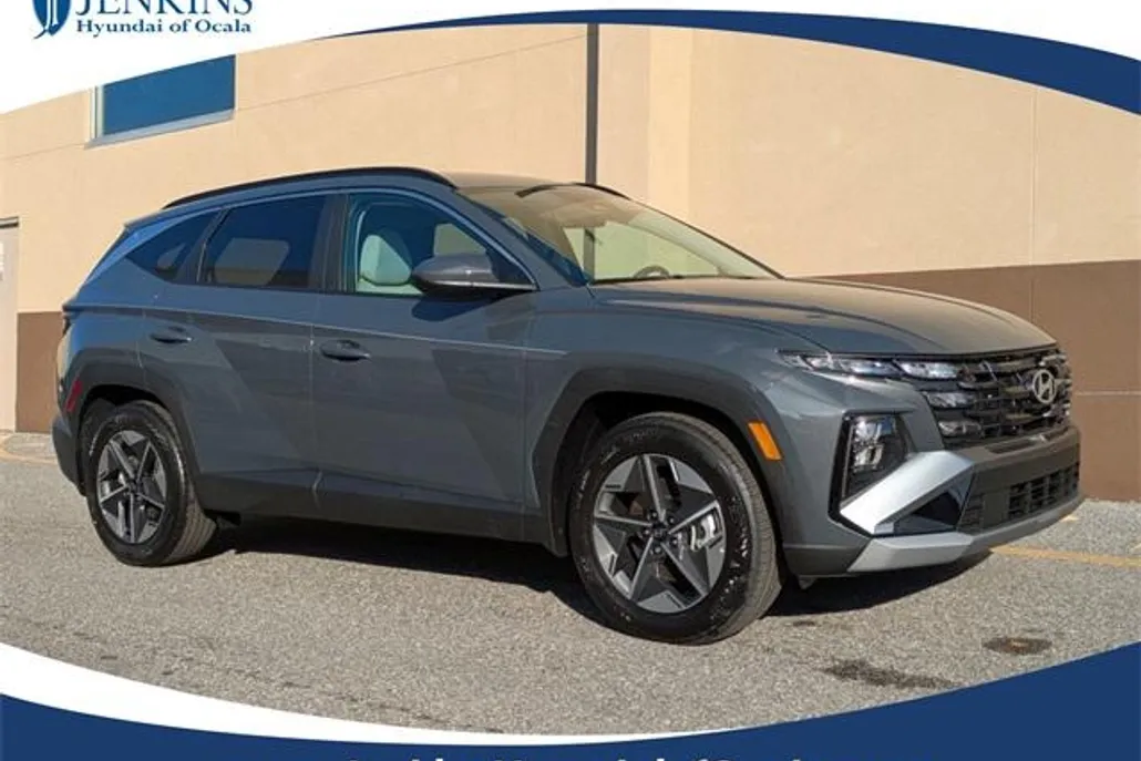 2025 Hyundai Tucson SEL photo 1