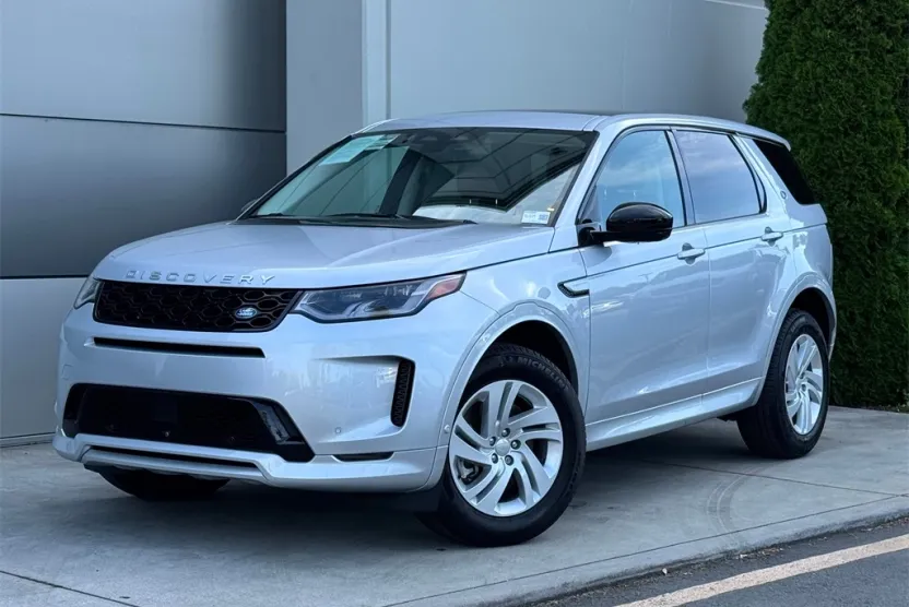 2024 Land Rover Discovery Sport S photo 1