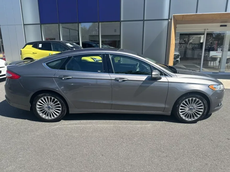 2014 Ford Fusion Titanium photo 1