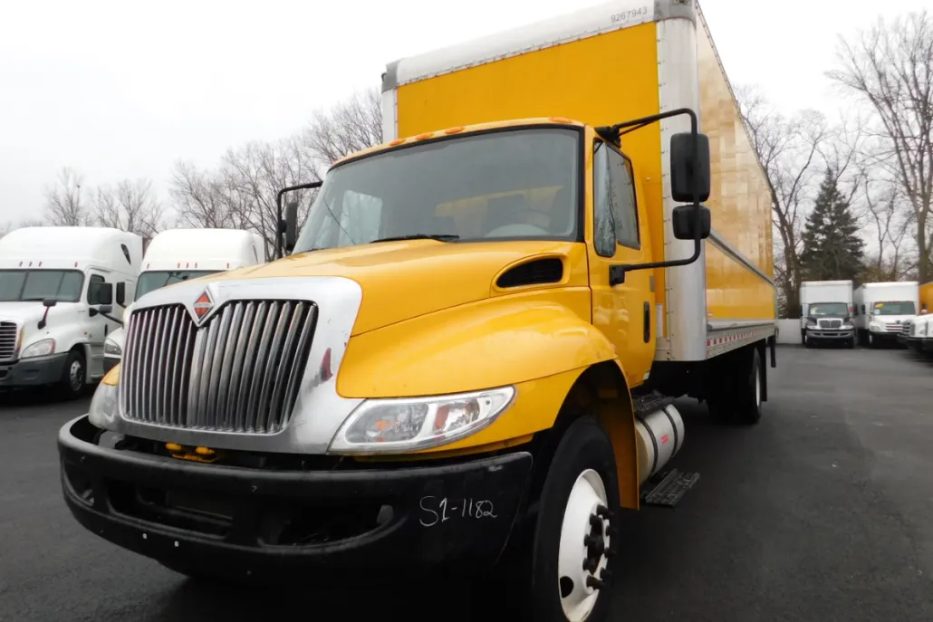 2019 International 4300 DuraStar 4300 photo 1