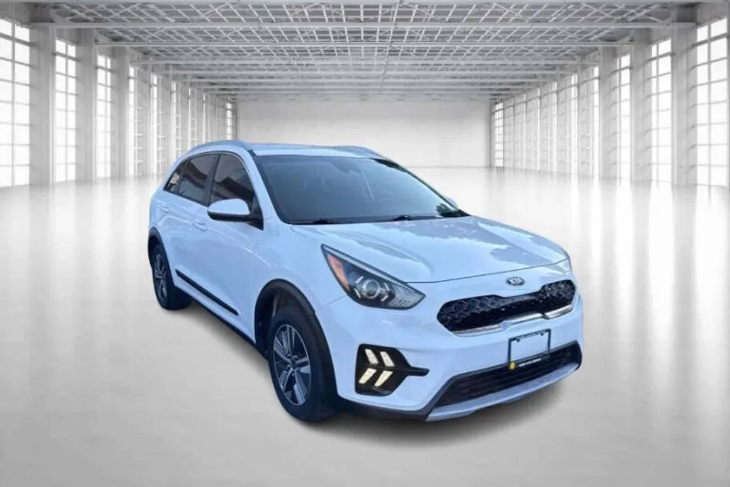 2020 Kia Niro LXS photo 1
