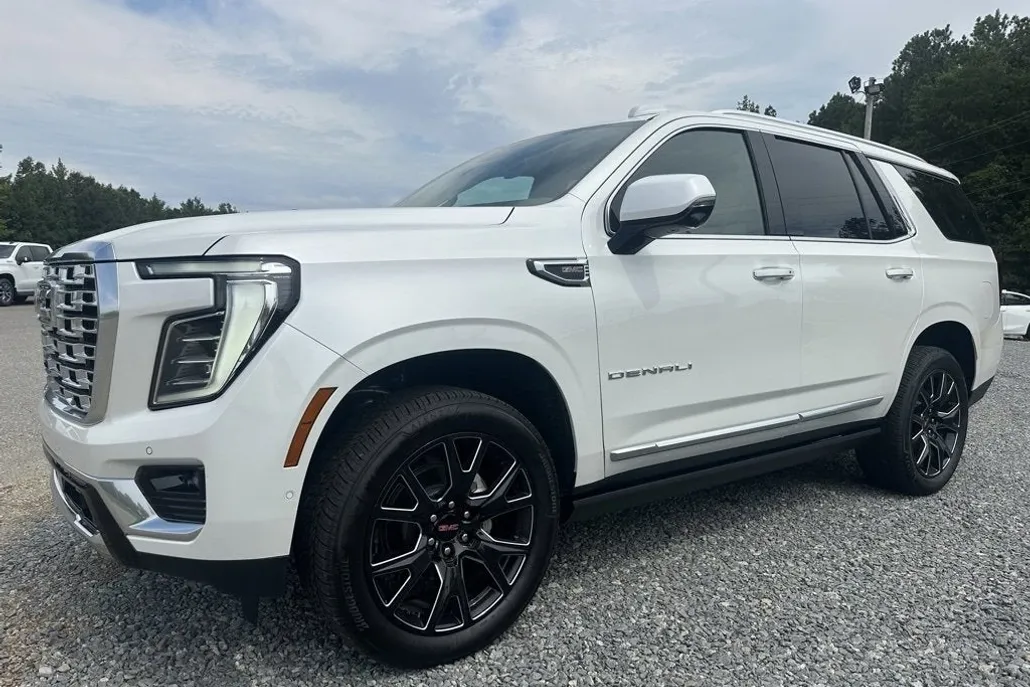 2025 Gmc Yukon Denali photo 1