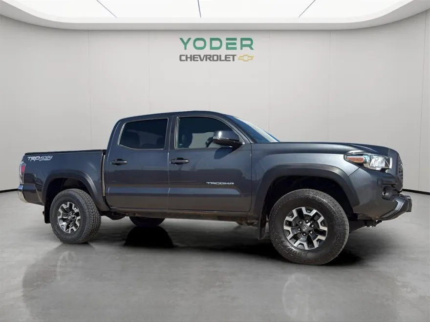 2023 Toyota Tacoma TRD Off-Road photo 1