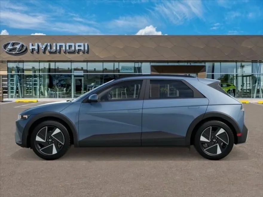 2025 Hyundai Ioniq 5 SEL photo 1