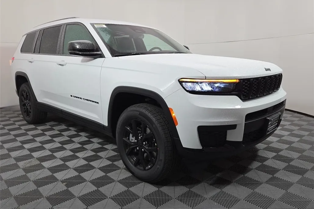 2025 Jeep Grand Cherokee Altitude X photo 1