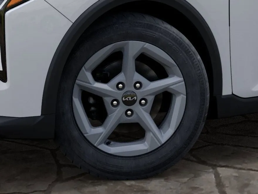 2025 Kia K4 LX photo 1