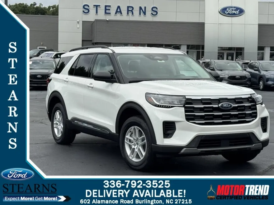 2025 Ford Explorer photo 1