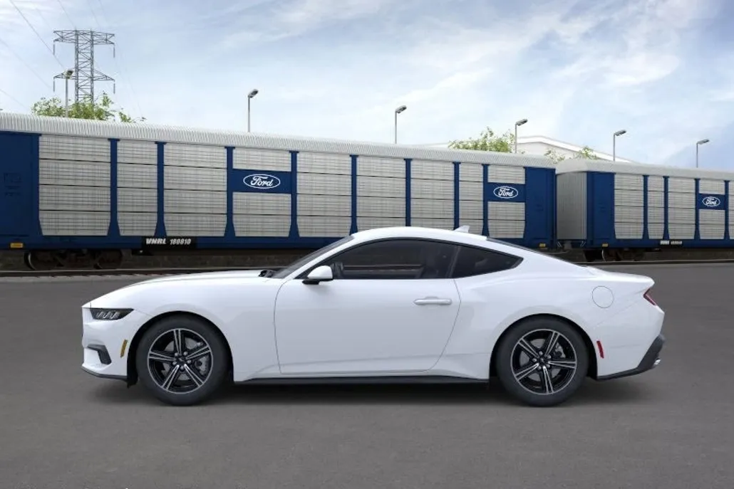 2025 Ford Mustang EcoBoost photo 1