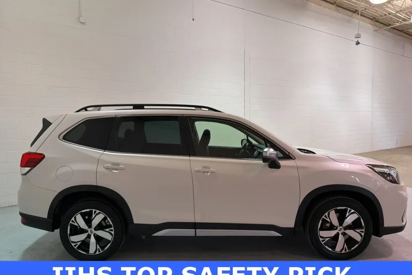 2021 Subaru Forester Touring photo 1
