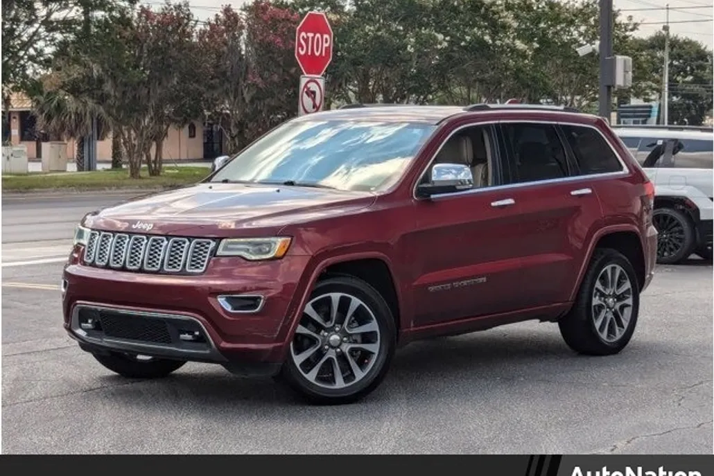 2017 Jeep Grand Cherokee Overland Sport photo 1