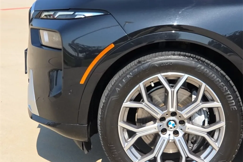 2023 Bmw X7 xDrive40i photo 1