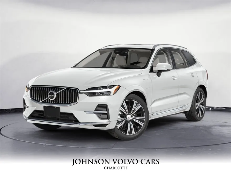 2025 Volvo XC60 B5 Plus photo 1