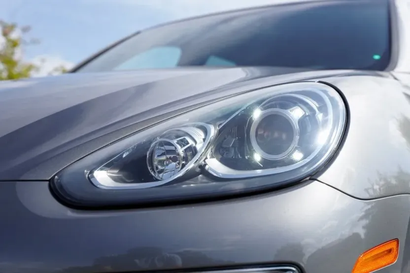 2016 Porsche Cayenne Base photo 1