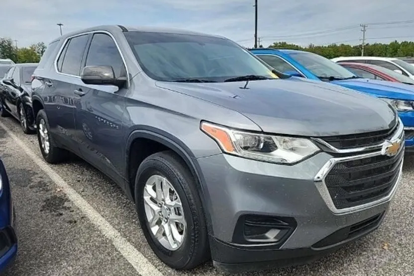 2021 Chevrolet Traverse 1LS photo 1