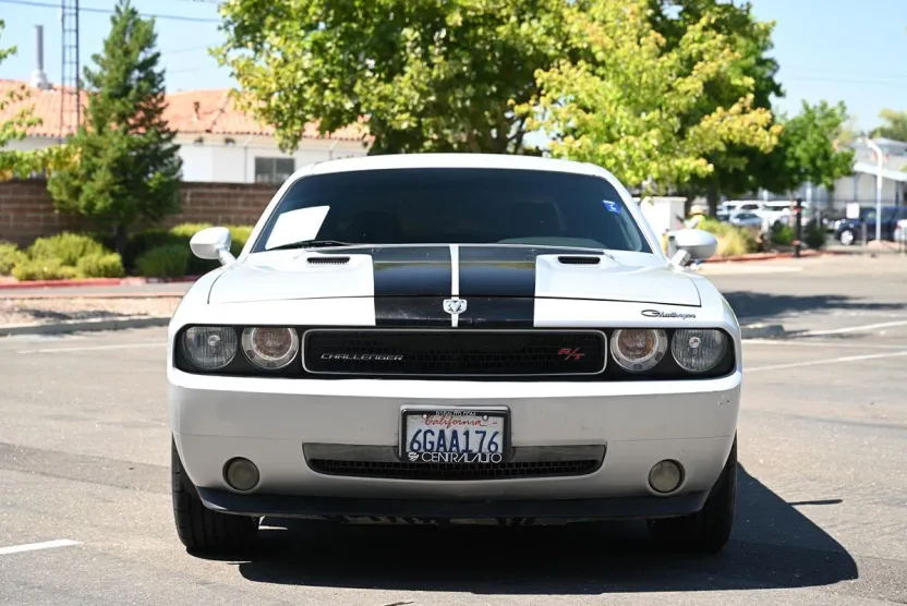 2009 Dodge Challenger R/T photo 1