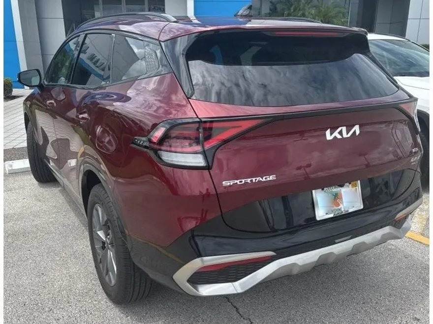 2025 Kia Sportage Hybrid photo 1