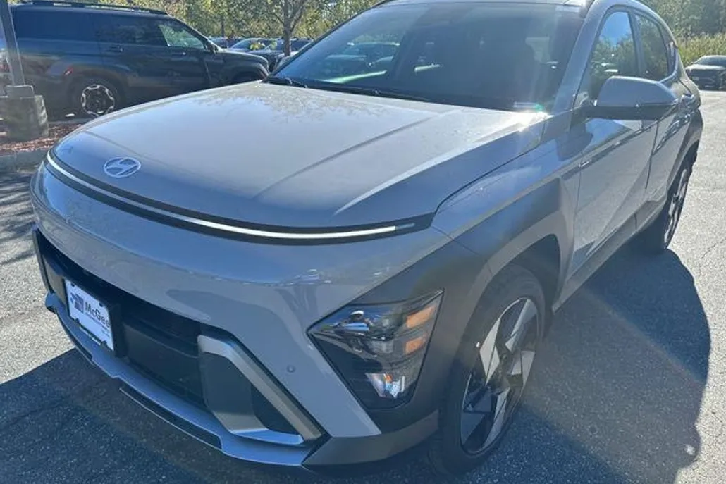 2026 Hyundai Kona Limited photo 1