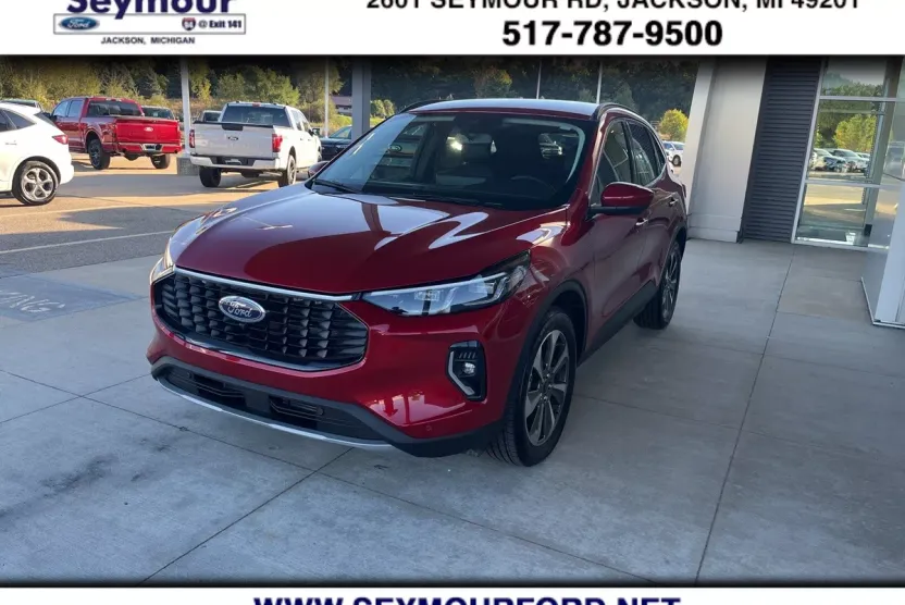 2023 Ford Escape Platinum photo 1