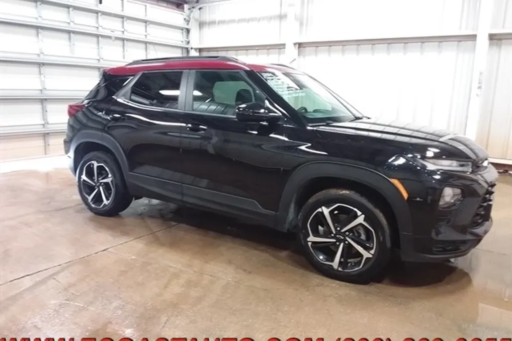 2021 Chevrolet Trailblazer RS photo 1
