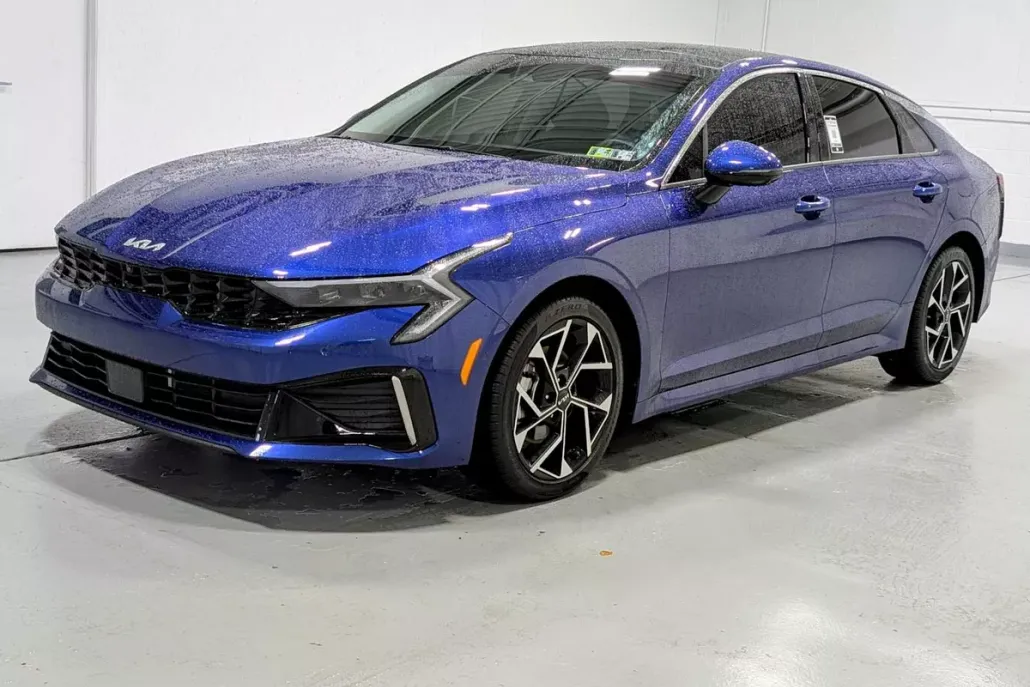 2025 Kia K5 EX photo 1