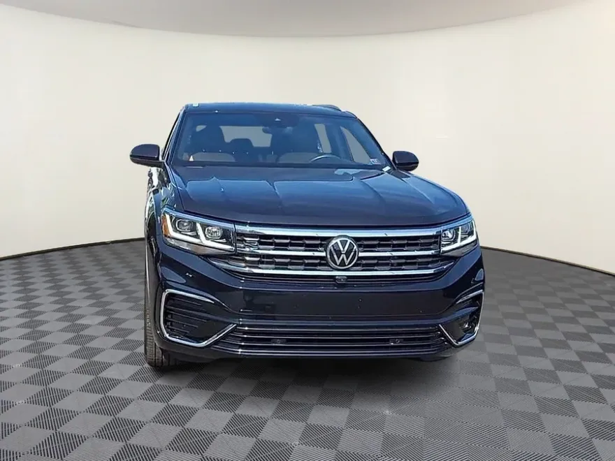2022 Volkswagen Atlas Cross Sport V6 SEL Premium R-Line photo 1