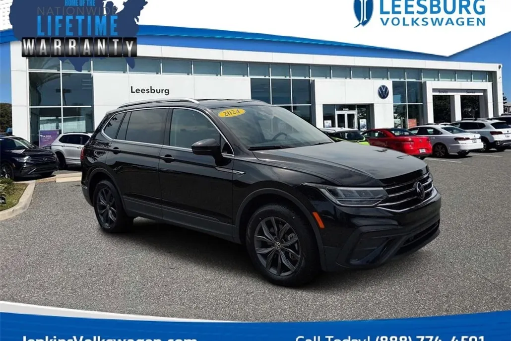 2024 Volkswagen Tiguan SE Wolfsburg Edition photo 1
